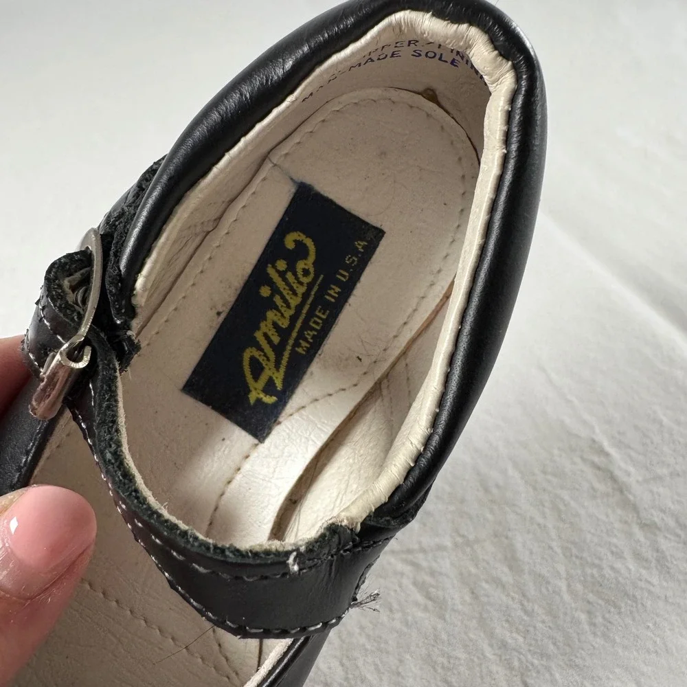 Amilio Girl's Size 7.5D‎ Black Leather Cutout Buckle Strap Mary Jane Shoes